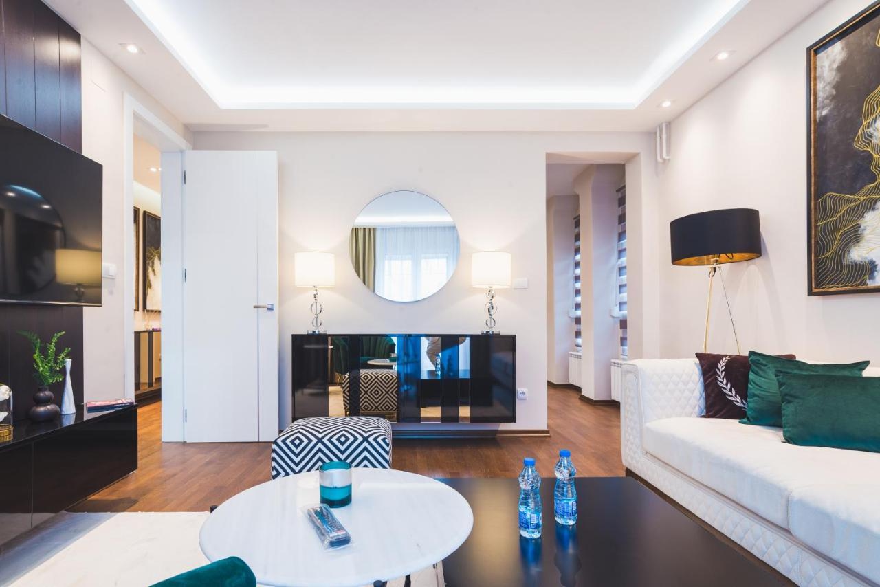 Majestic Apartment Ягодина Екстер'єр фото